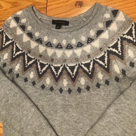 Sweater - Picture 2 of 8